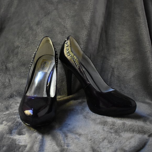 Purple Bolaro Heels with Silver Stud Detail Size 8 - Picture 2 of 13